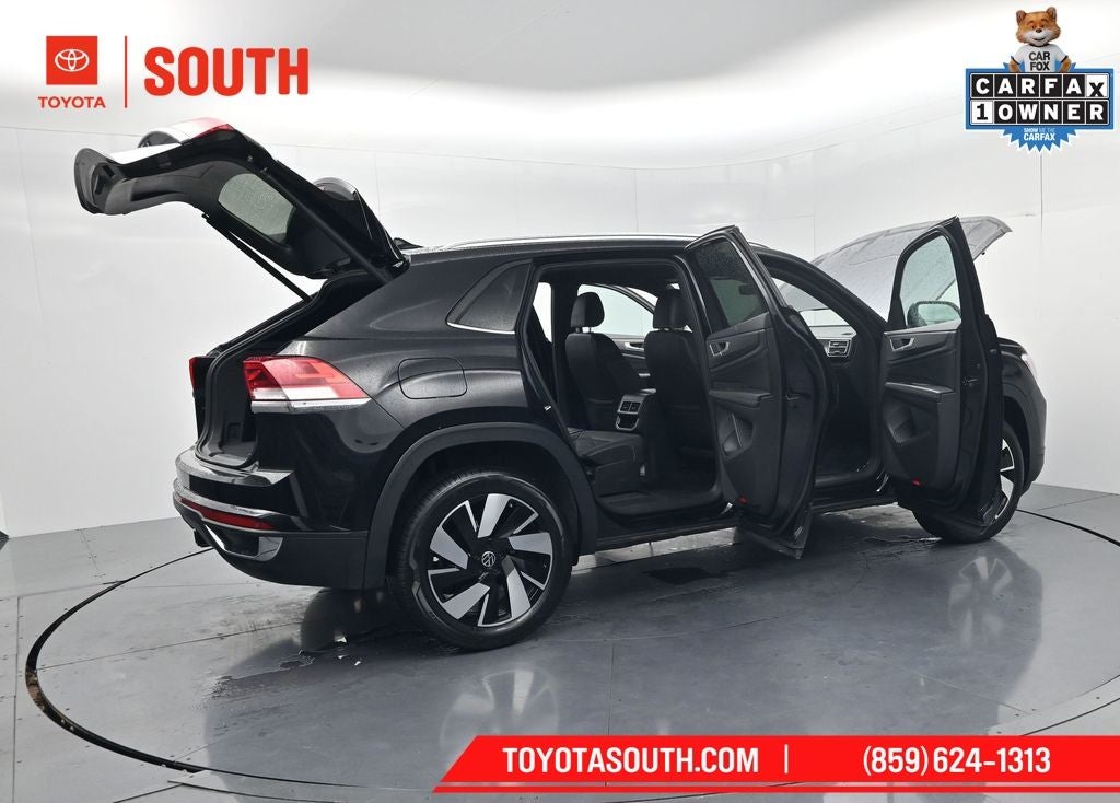 2024 Volkswagen Atlas Cross Sport 2.0T SE w/Technology