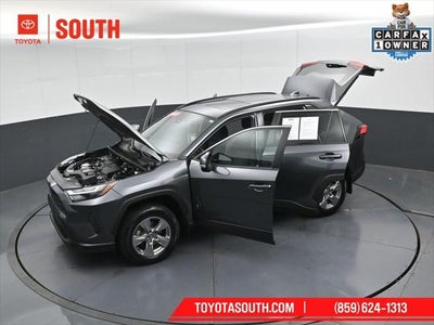 2022 Toyota RAV4 XLE