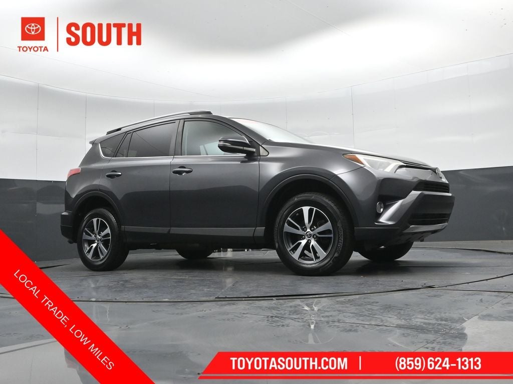 2017 Toyota RAV4 XLE