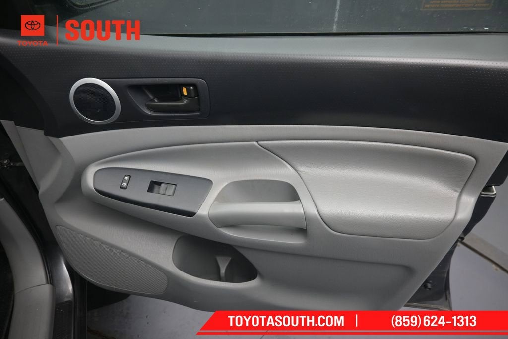 2012 Toyota Tacoma Base V6