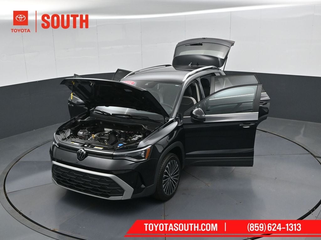 2025 Volkswagen Taos 1.5T SE