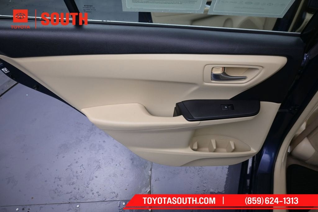 2016 Toyota Camry LE