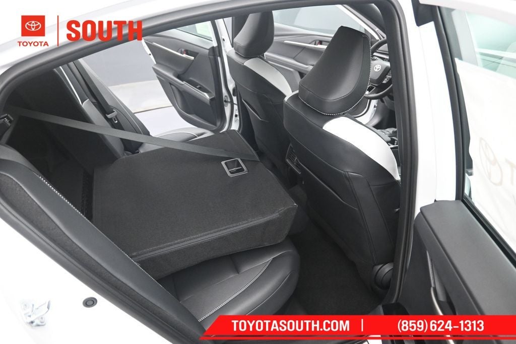 2026 Toyota Camry SE Nightshade