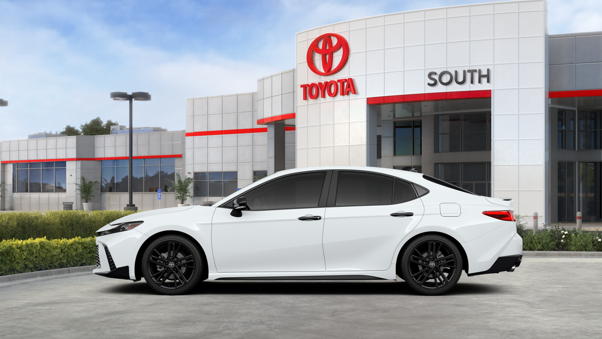 2026 Toyota Camry SE Nightshade