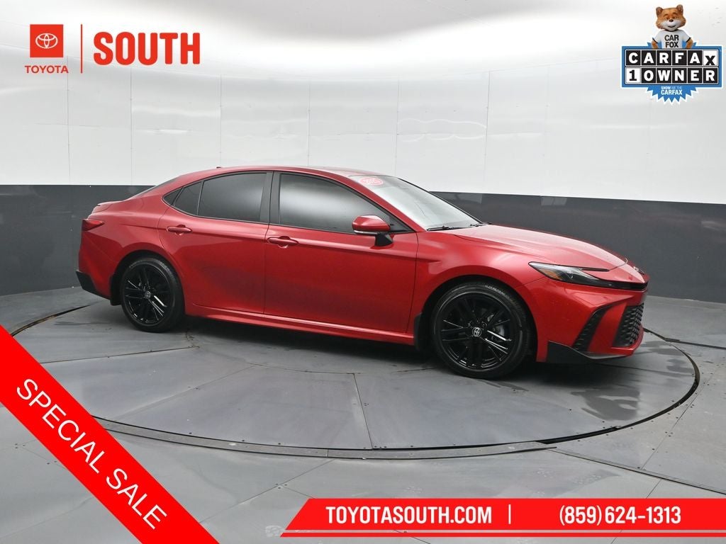 2025 Toyota Camry SE