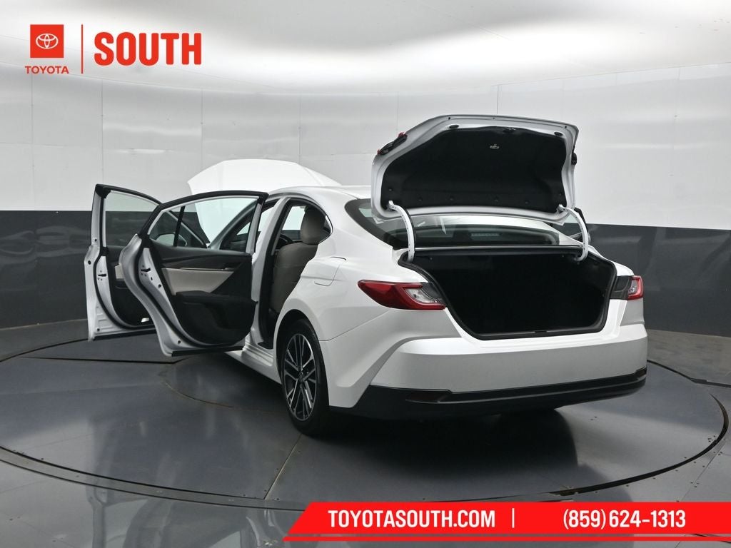 2025 Toyota Camry XLE
