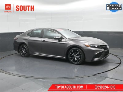 2024 Toyota Camry Hybrid SE