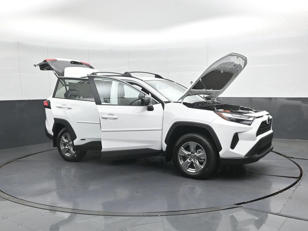 2025 Toyota RAV4 Hybrid LE