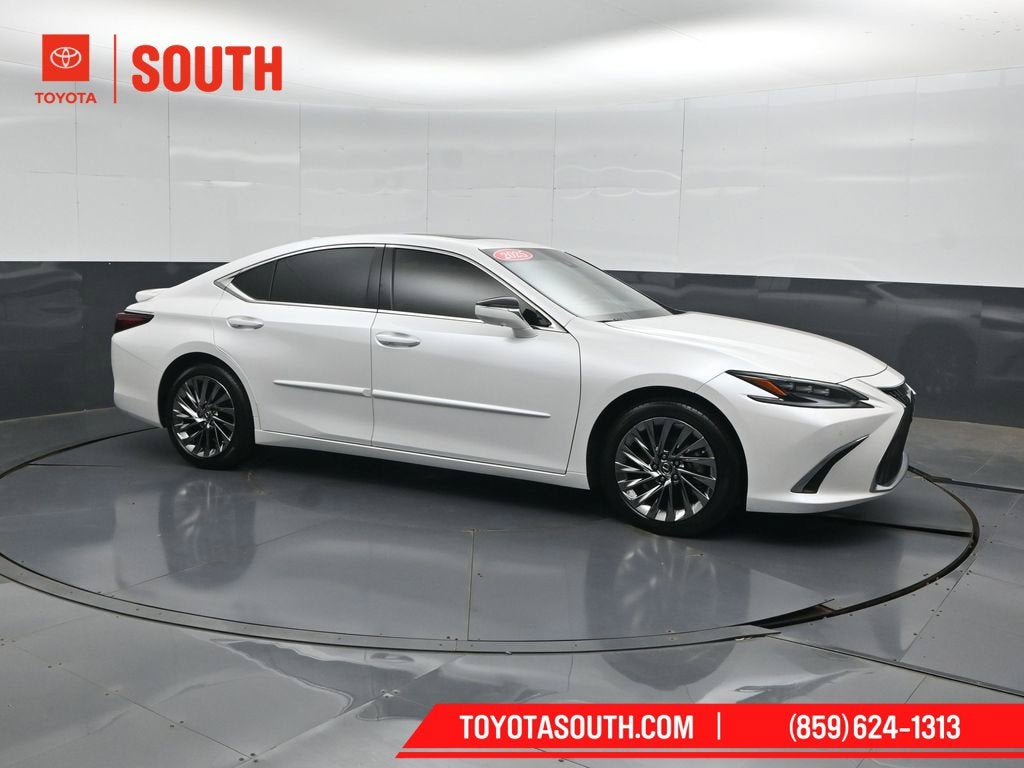 2025 Lexus ES Hybrid 300h Ultra Luxury