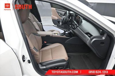 2025 Lexus ES 300h Ultra Luxury