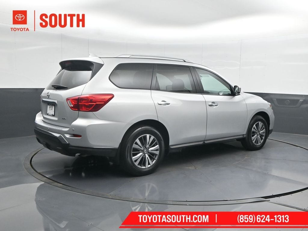 2020 Nissan Pathfinder S