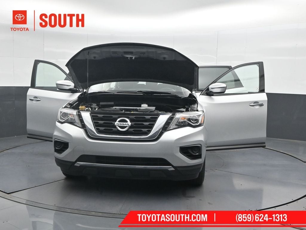 2020 Nissan Pathfinder S