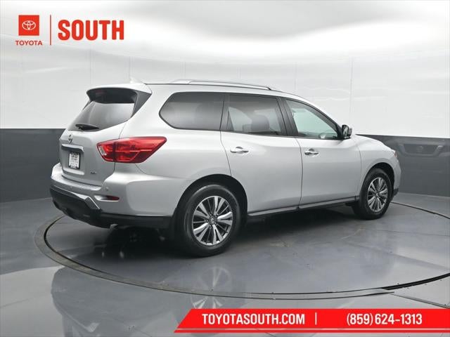 2020 Nissan Pathfinder S