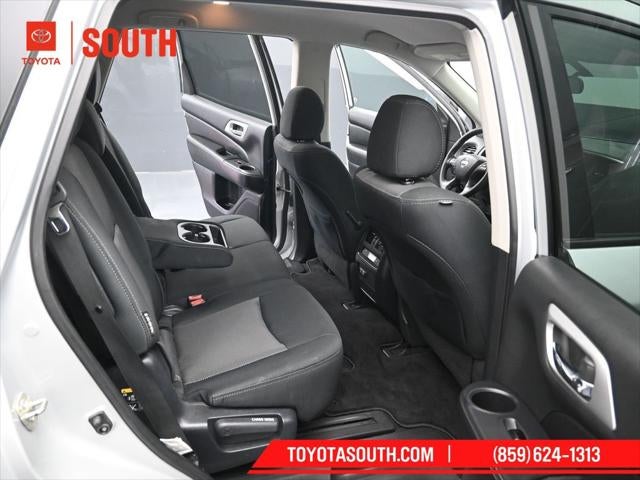 2020 Nissan Pathfinder S