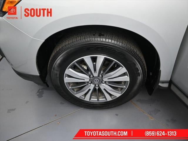 2020 Nissan Pathfinder S