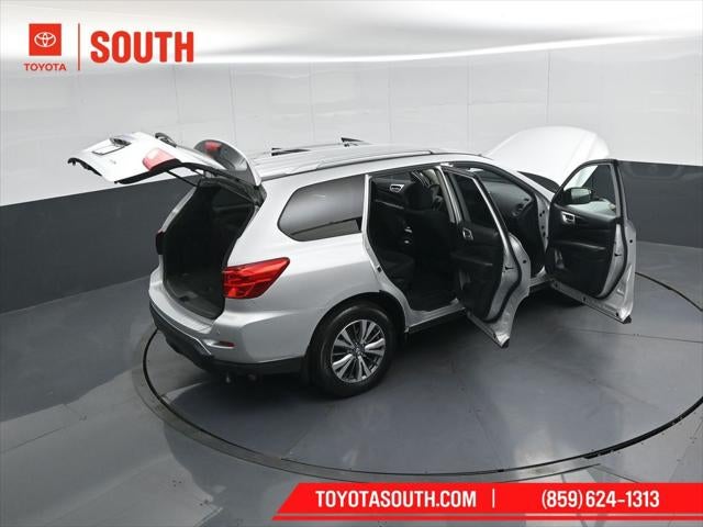 2020 Nissan Pathfinder S