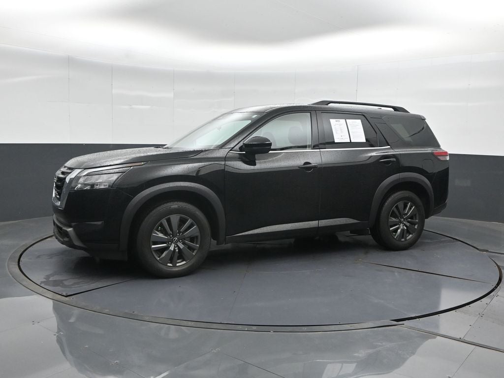 2024 Nissan Pathfinder SV