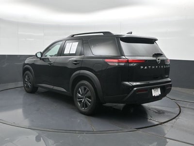 2024 Nissan Pathfinder SV