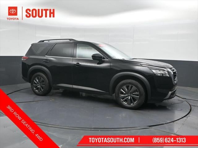 2024 Nissan Pathfinder SV