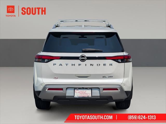2025 Nissan Pathfinder SL