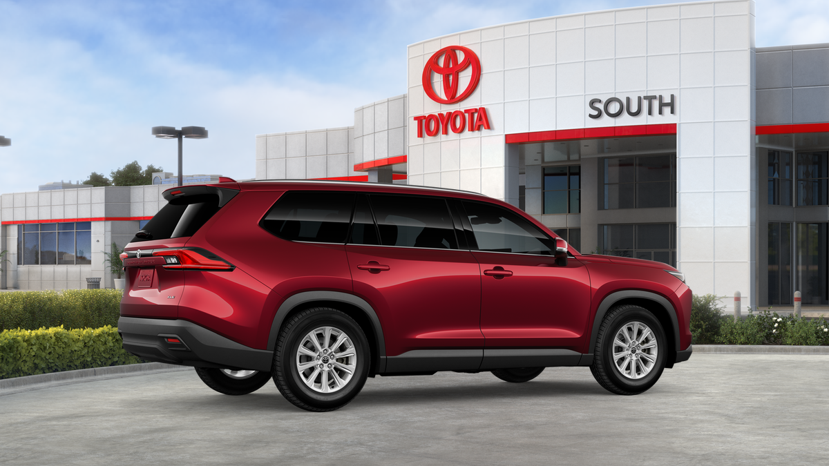 2026 Toyota Grand Highlander Base