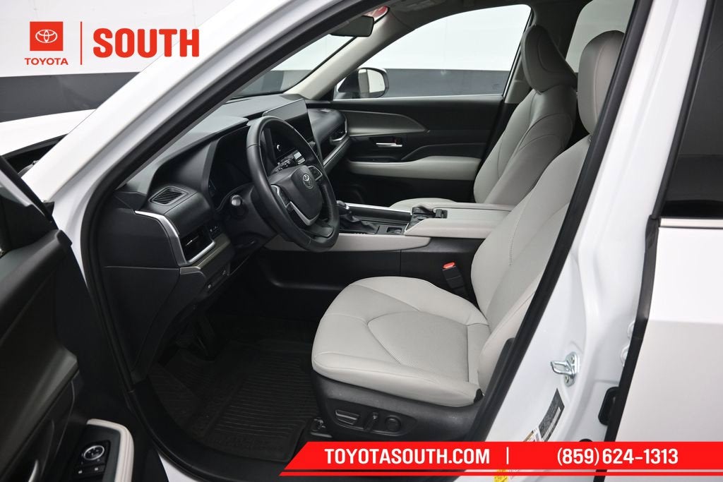 2025 Toyota Grand Highlander Hybrid XLE