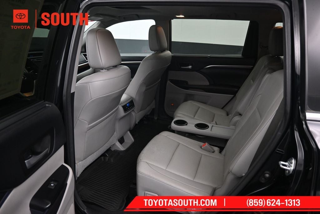 2016 Toyota Highlander Limited