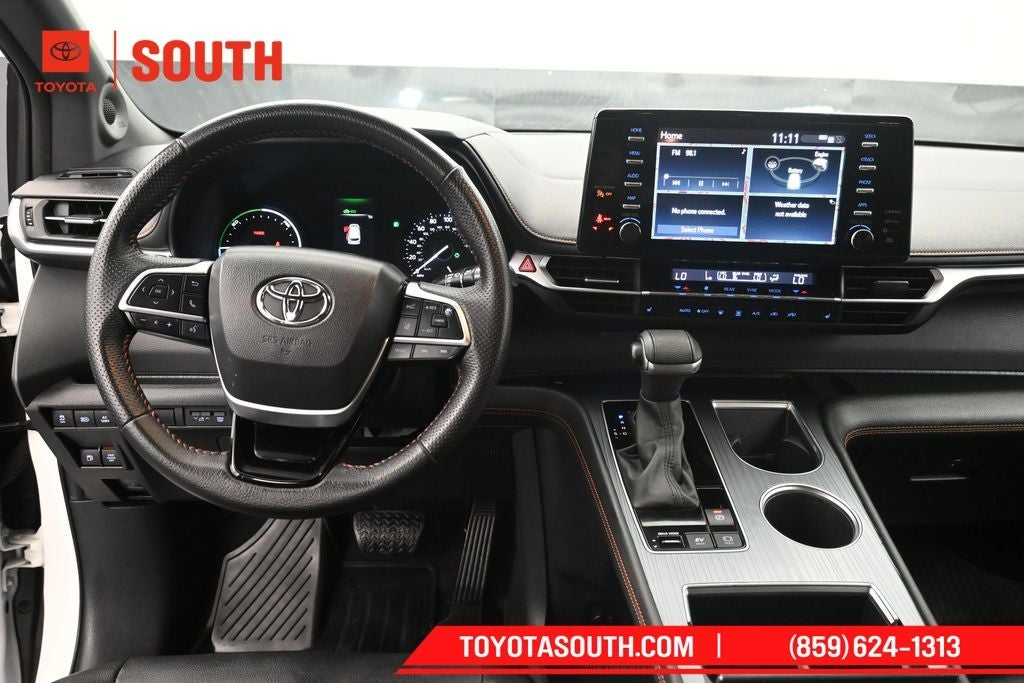 2023 Toyota Sienna XSE 7 Passenger
