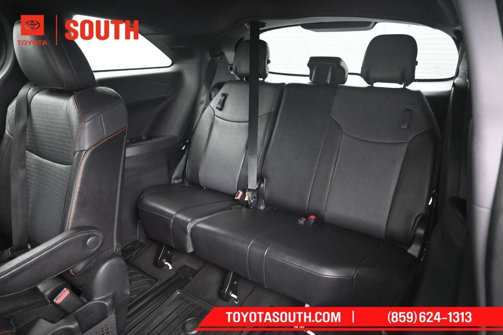 2023 Toyota Sienna XSE 7 Passenger