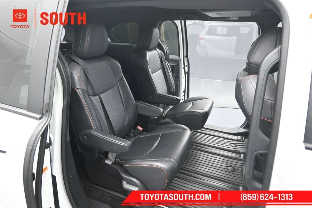 2023 Toyota Sienna XSE 7 Passenger