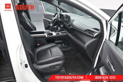 2023 Toyota Sienna XSE 7 Passenger