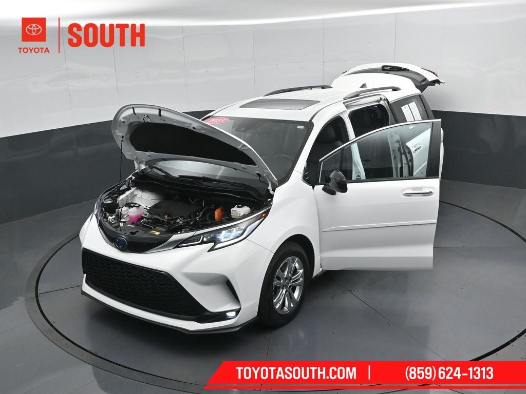 2023 Toyota Sienna XSE 7 Passenger