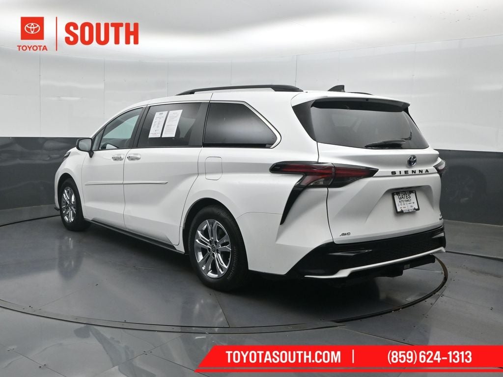 2023 Toyota Sienna XSE 7 Passenger