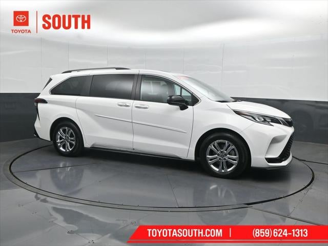 2023 Toyota Sienna XSE 7 Passenger