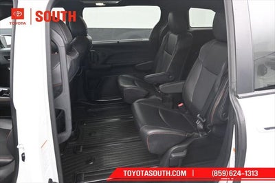 2023 Toyota Sienna XSE 7 Passenger