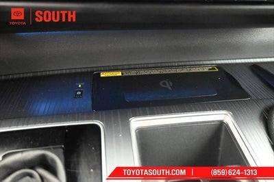 2023 Toyota Sienna XSE 7 Passenger
