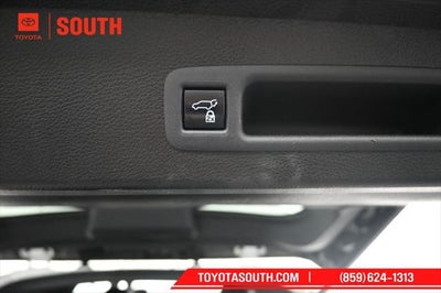 2023 Toyota Sienna XSE 7 Passenger