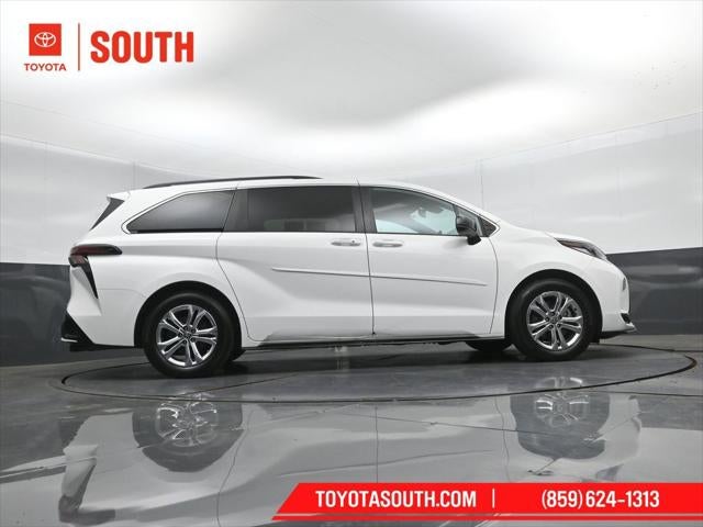 2023 Toyota Sienna XSE 7 Passenger
