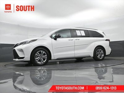 2023 Toyota Sienna XSE 7 Passenger