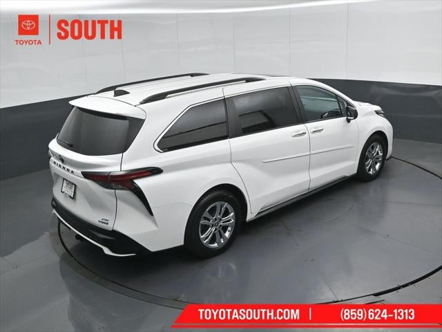 2023 Toyota Sienna XSE 7 Passenger