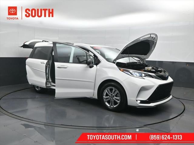 2023 Toyota Sienna XSE 7 Passenger