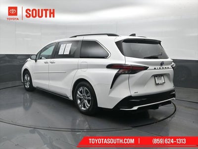 2023 Toyota Sienna XSE 7 Passenger