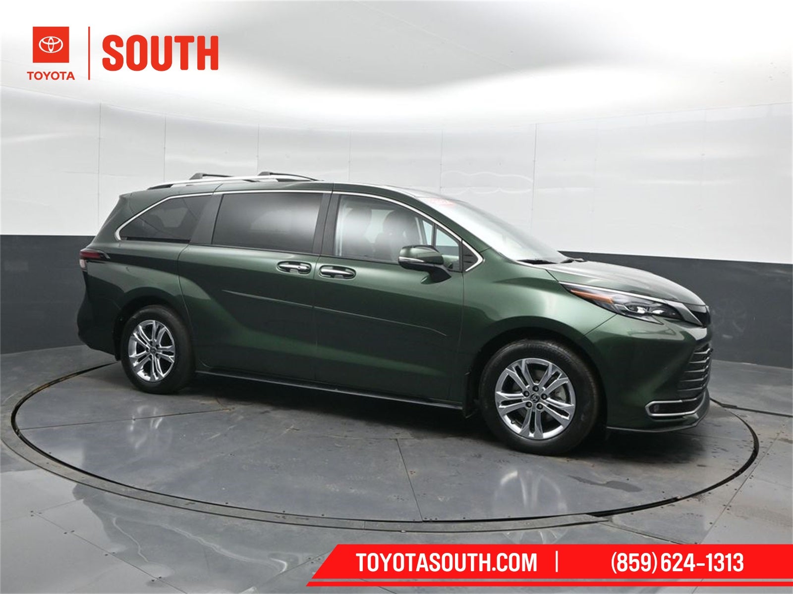 2024 Toyota Sienna Platinum 7 Passenger
