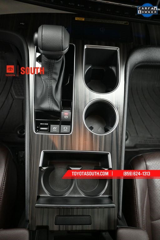 2024 Toyota Sienna Platinum 7 Passenger
