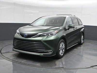 2024 Toyota Sienna Platinum 7 Passenger