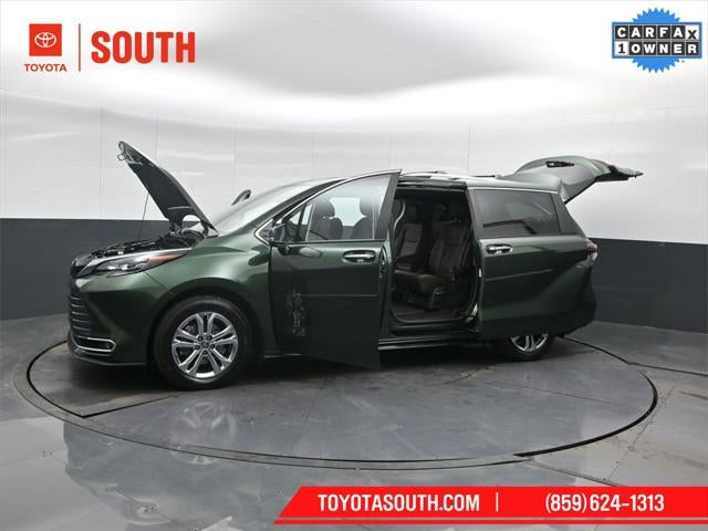 2024 Toyota Sienna Platinum 7 Passenger