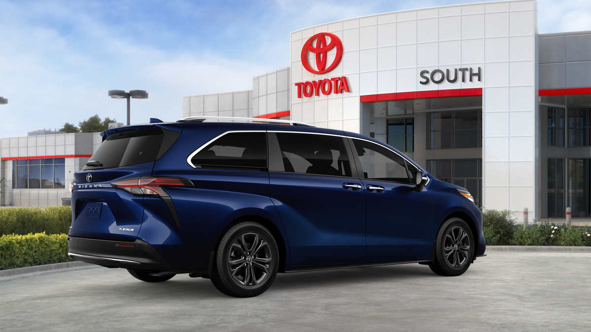 2026 Toyota Sienna Platinum 7 Passenger