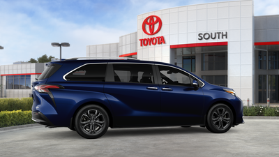 2026 Toyota Sienna Platinum 7 Passenger