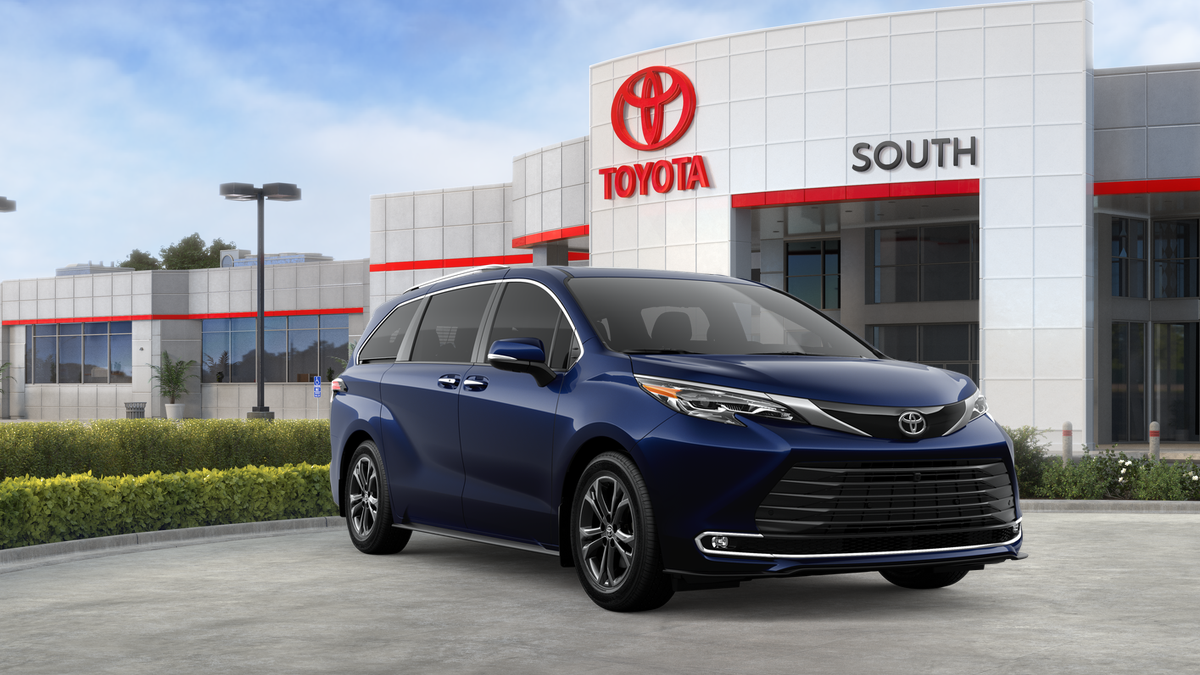 2026 Toyota Sienna Platinum 7 Passenger