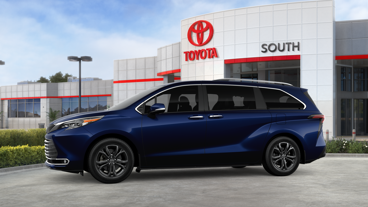 2026 Toyota Sienna Platinum 7 Passenger